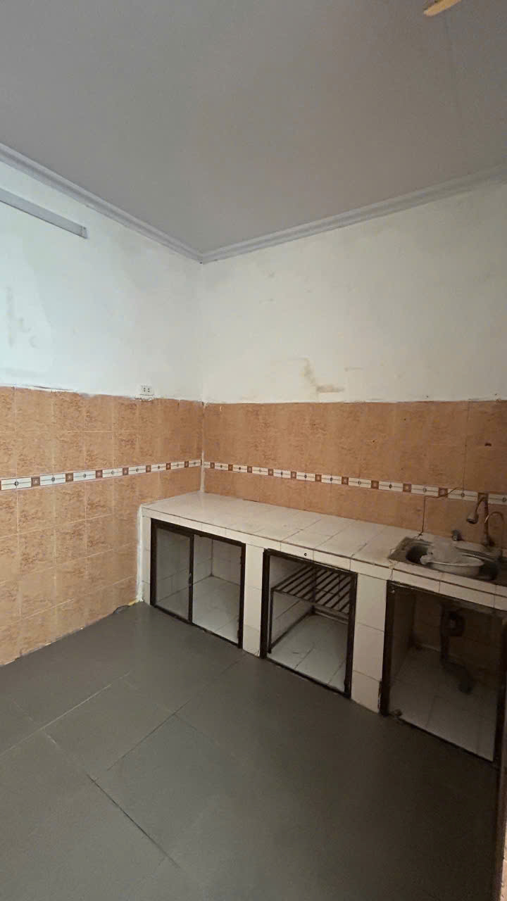 Cho thuê nhà ngõ Văn Chương, 3 tầng x 35m2, 3 ngủ, 10 Triệu rất gần ô tô - Ảnh 3